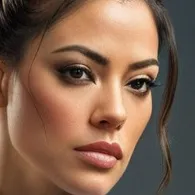 أنجيلا الصورة الرمزية للذكاء الاصطناعي