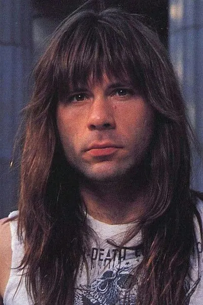 Bruce Dickinson  pozadí