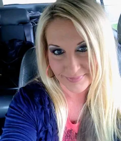 พื้นหลัง Stacie