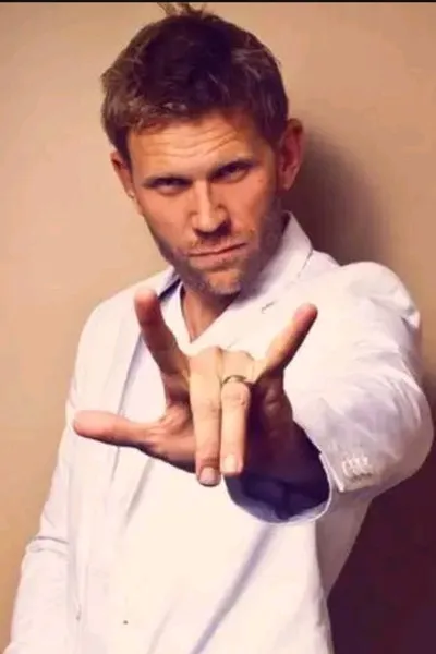 Latar belakang Люцифер