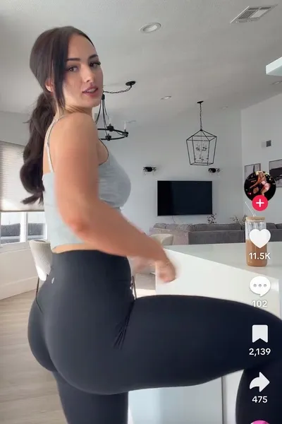 Latar belakang Molly