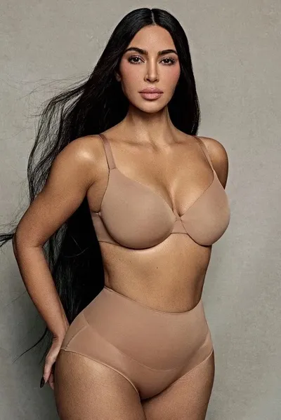 Kim kardashian  pozadí