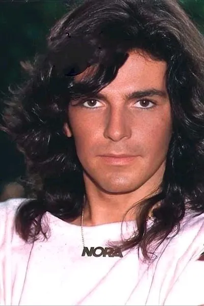 Томас андерс arrière-plan