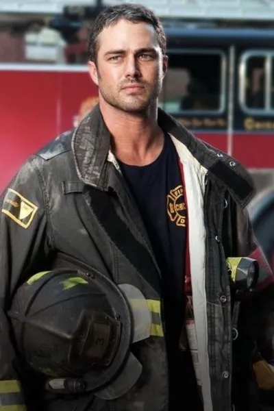 Kelly Severide фон
