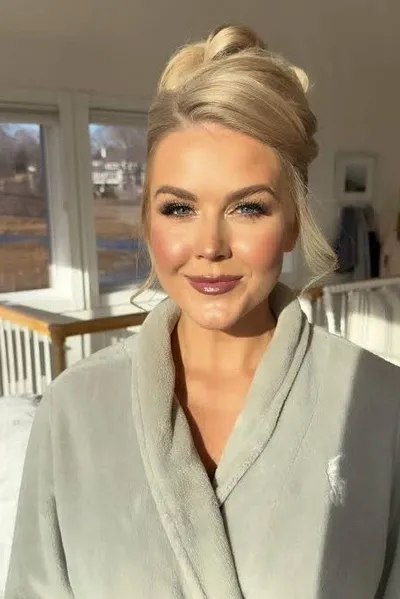 Karoline leavitt pozadí