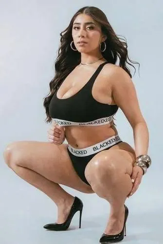 พื้นหลัง ไวโอเล็ต เมเยอร์ส