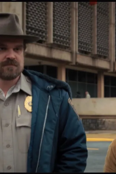 Hopper a Joyce pozadí