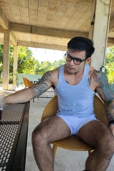 Isaías  López  pozadí