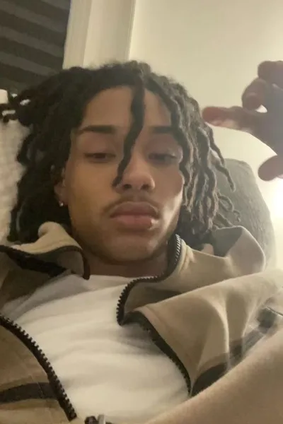 デイヴォン バックグラウンド