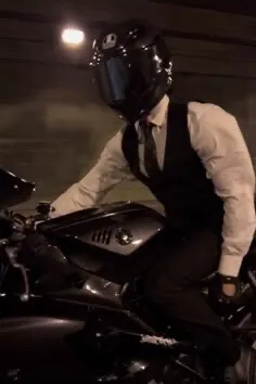 Asher Greenbrier 背景