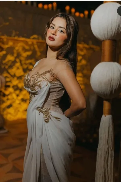 φόντοAvneet kaur 