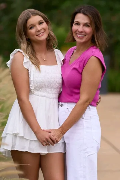 φόντοΗ Καρίν και η Μανουέλα 