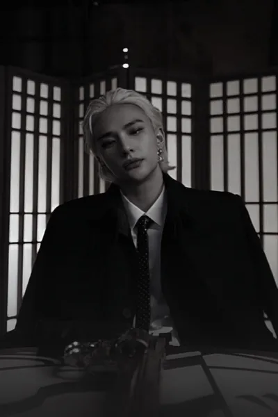 Hwang Hyunjin pozadí