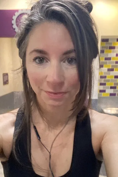 Kay Bellringer pozadí