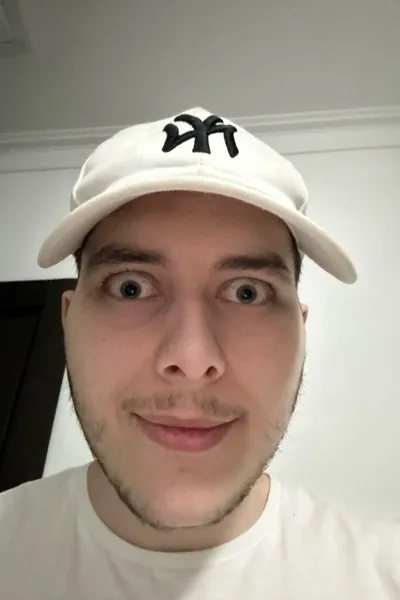 Хулио पृष्ठभूमि