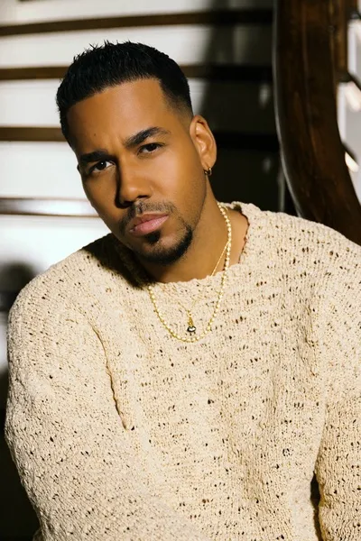 Romeo Santos arka plan